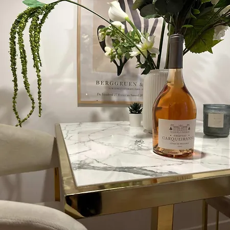 New 122 Mathieu Cosy Center Paris